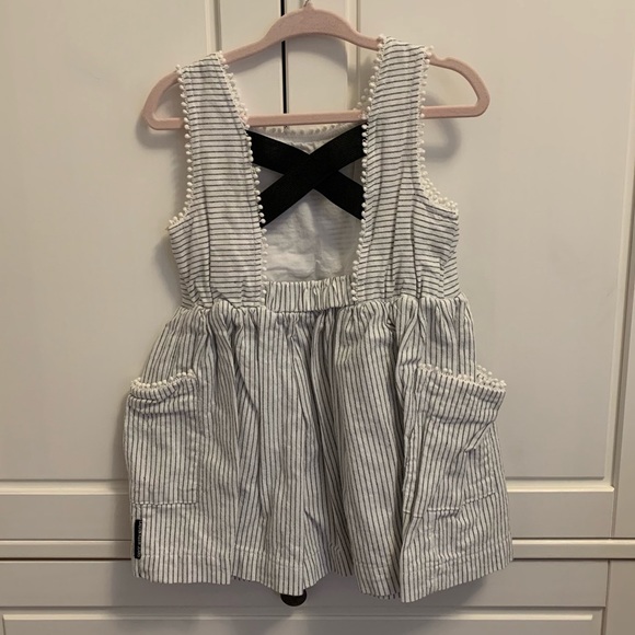 Oshkosh 24 months dress (and striped Calvin Klein) - Picture 3 of 6